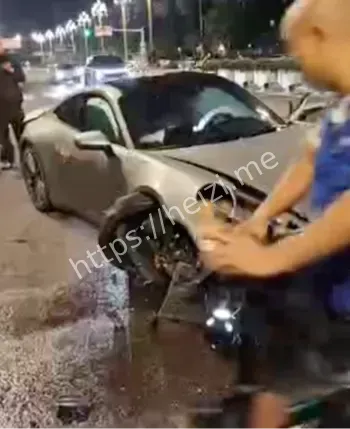 成都街头飙车曝光