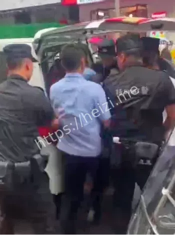 穿日本旧军衣引发公众愤慨