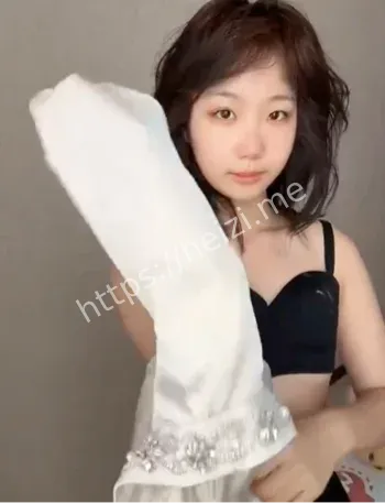 冷不丁享受表情反差