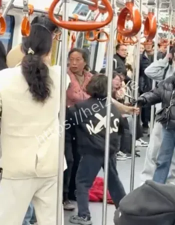 大战更年期阿姨