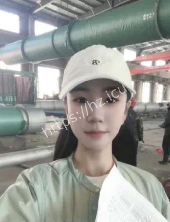 张露文3P原视频流出