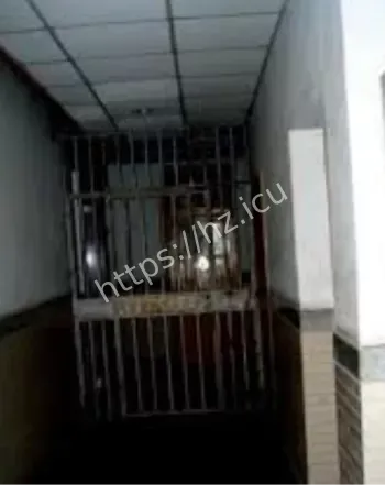 天佑楼第三层封闭